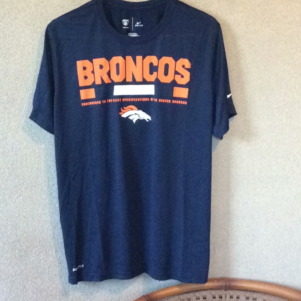 NWOT Bronco Top CLOSET CLEAR OUT!
